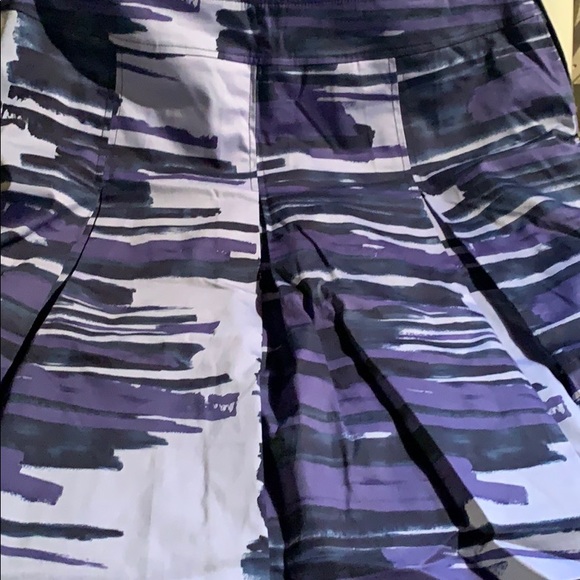 Gorgeous purples and blues pleated skirt - Picture 3 of 6